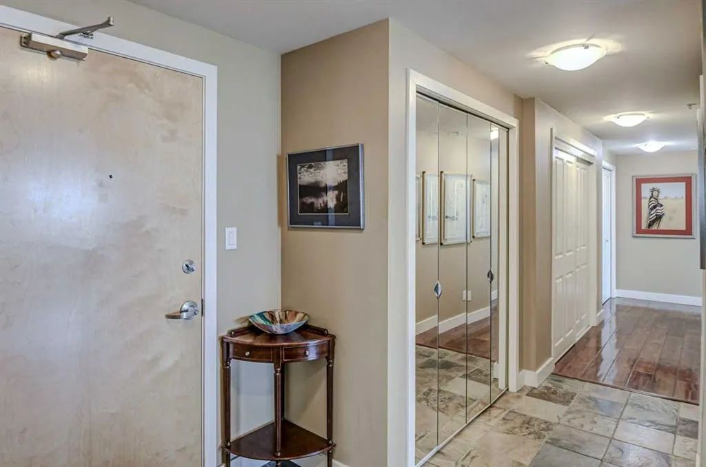 1078 6 Avenue SW, #2401