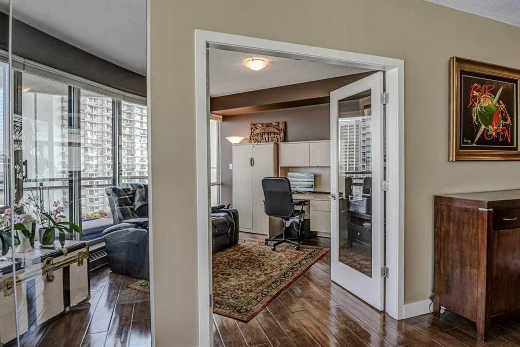 1078 6 Avenue SW, #2401