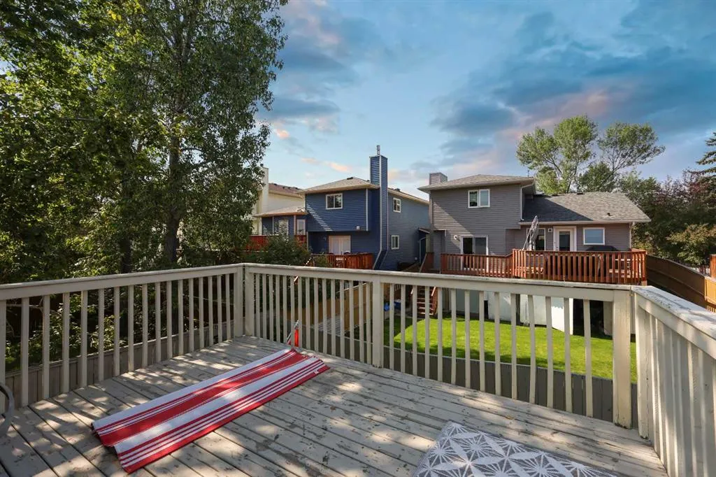 32 Rivercroft Close SE
