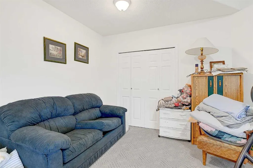 1109 Hayfield Drive
