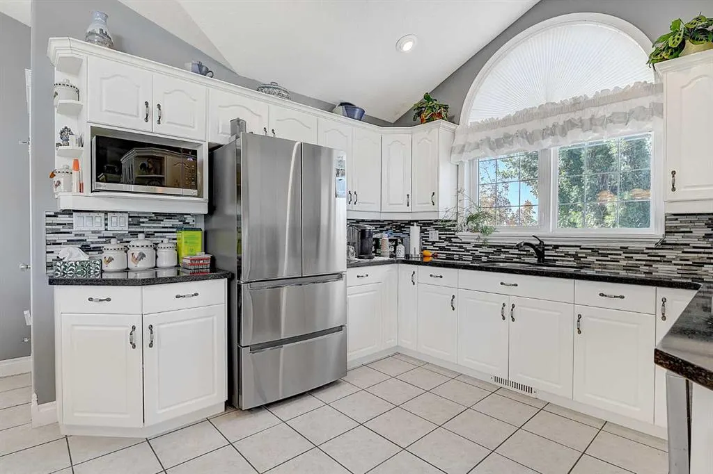 1109 Hayfield Drive