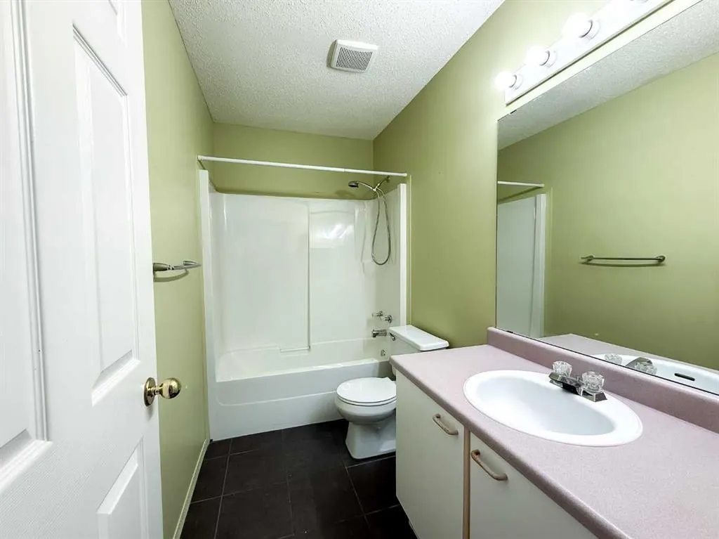 465 Makenny Street, #17