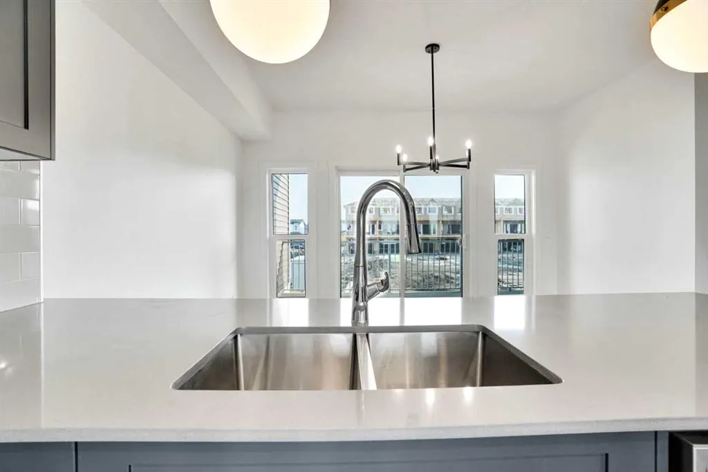 145 CHELSEA Mews, #54