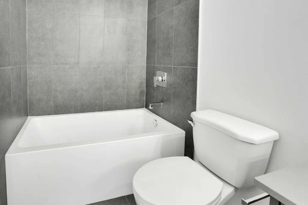 145 CHELSEA Mews, #54
