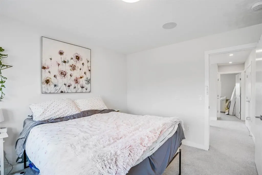 28 Midtown Close SW