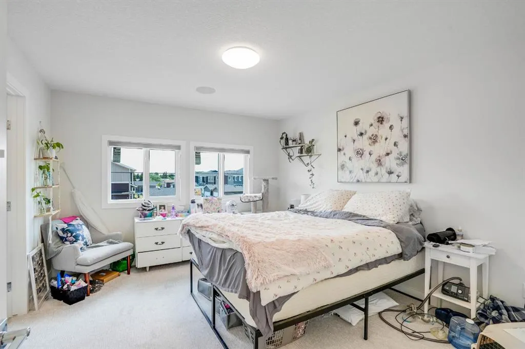 28 Midtown Close SW