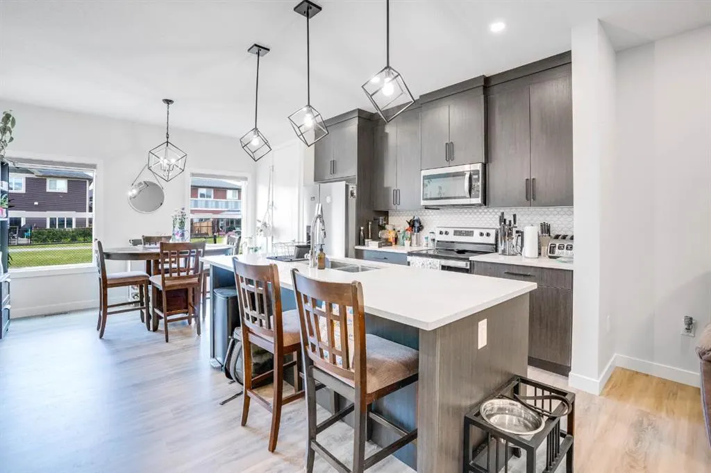 28 Midtown Close SW
