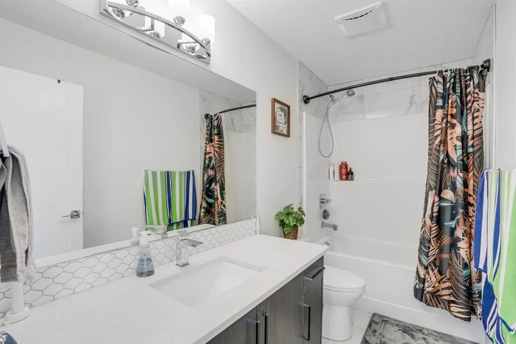 28 Midtown Close SW