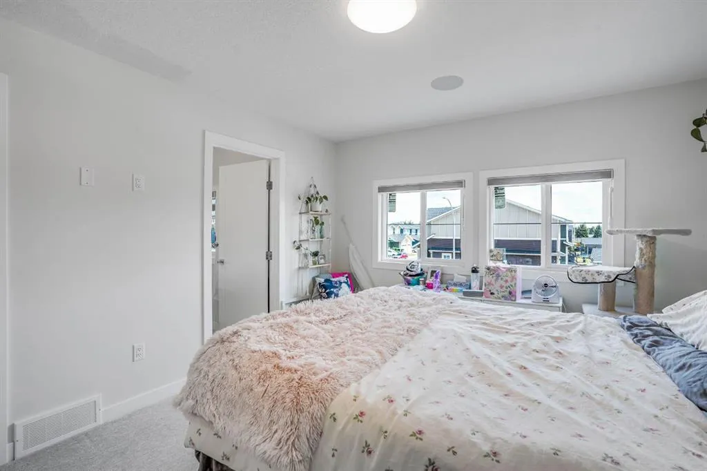 28 Midtown Close SW