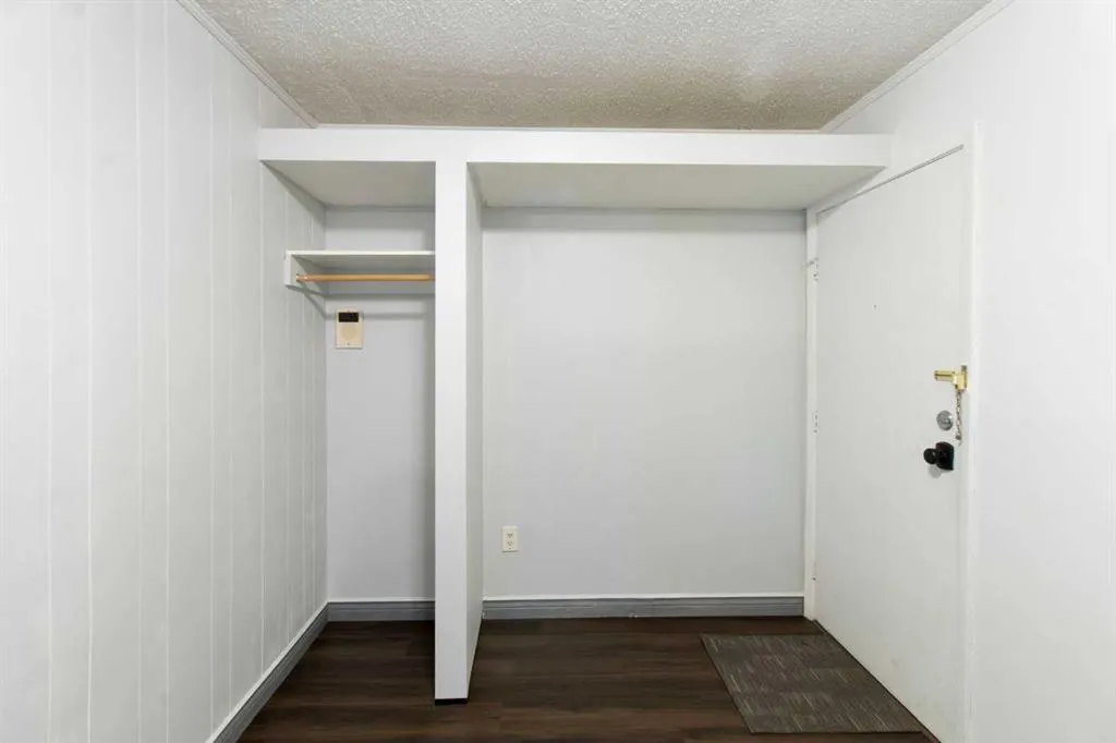 2137 17 Street SW, #107