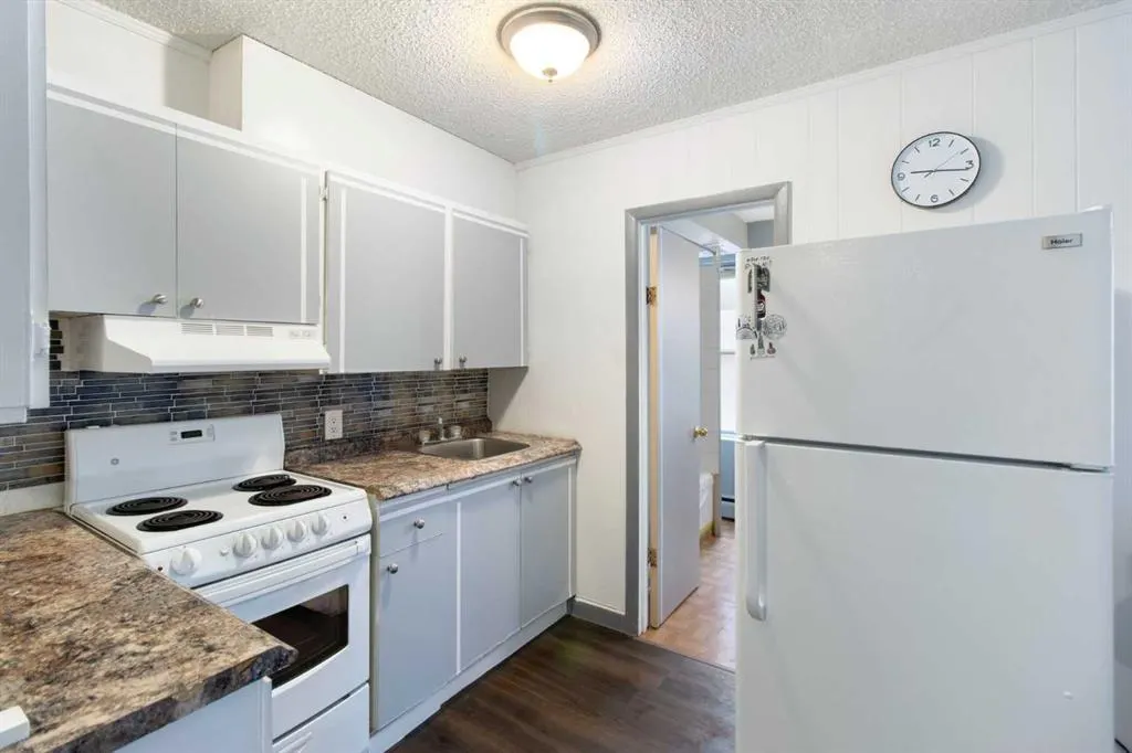 2137 17 Street SW, #107