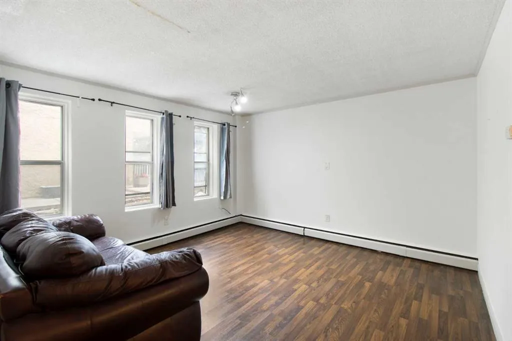 2137 17 Street SW, #107