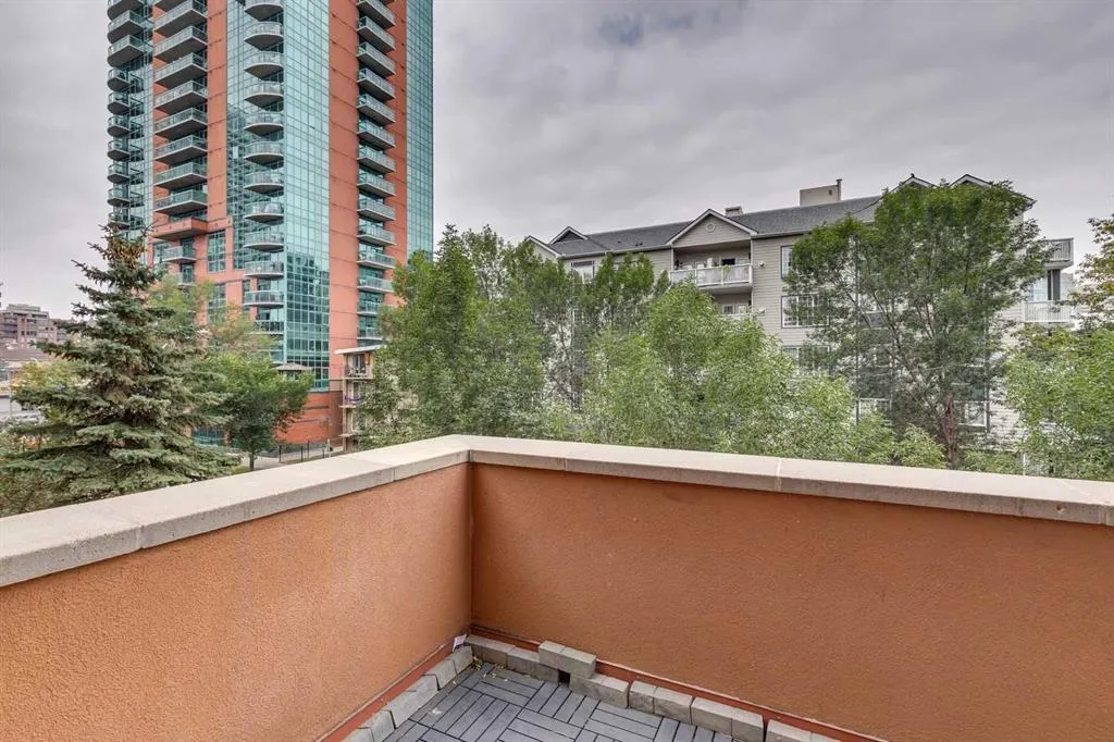 817 15 Avenue SW, #207