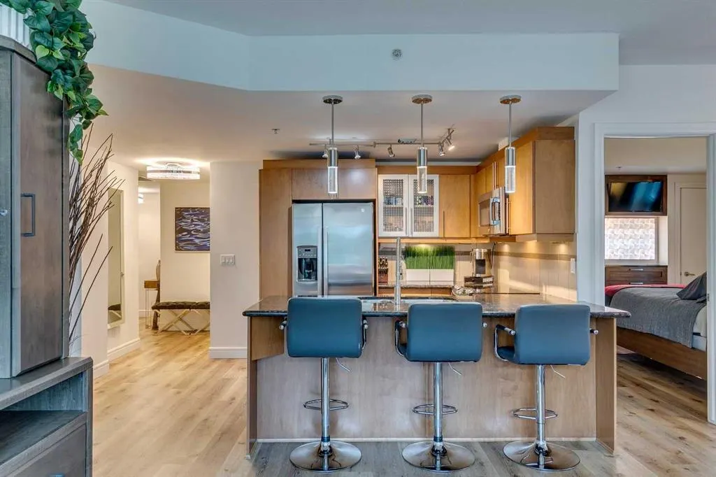 817 15 Avenue SW, #207
