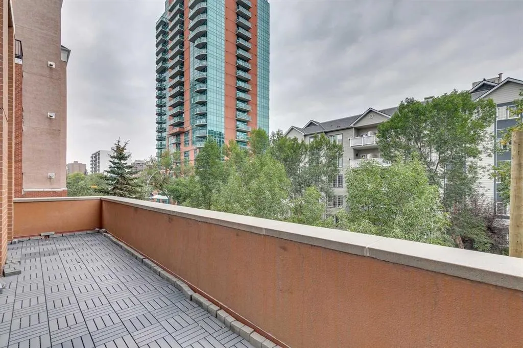 817 15 Avenue SW, #207