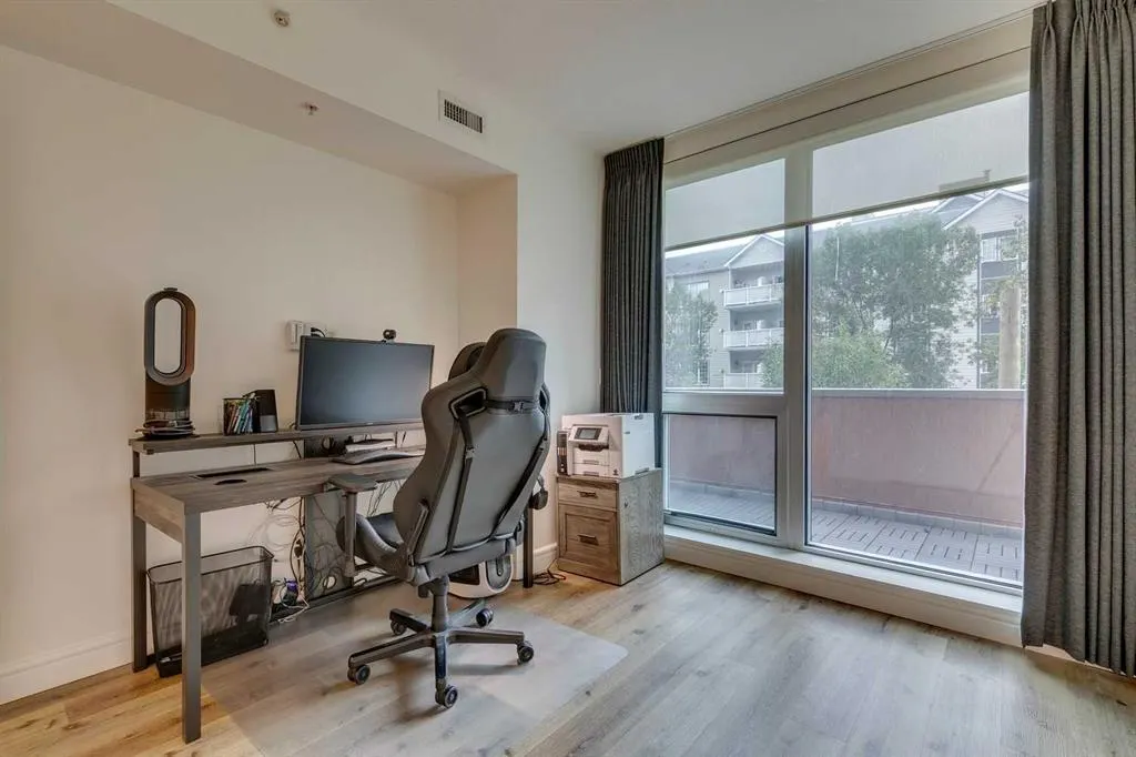817 15 Avenue SW, #207