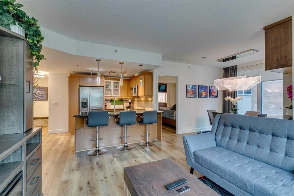 817 15 Avenue SW, #207
