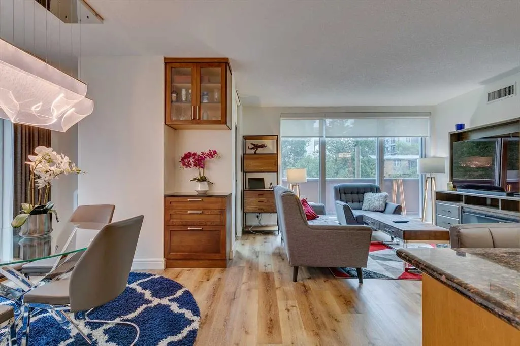 817 15 Avenue SW, #207