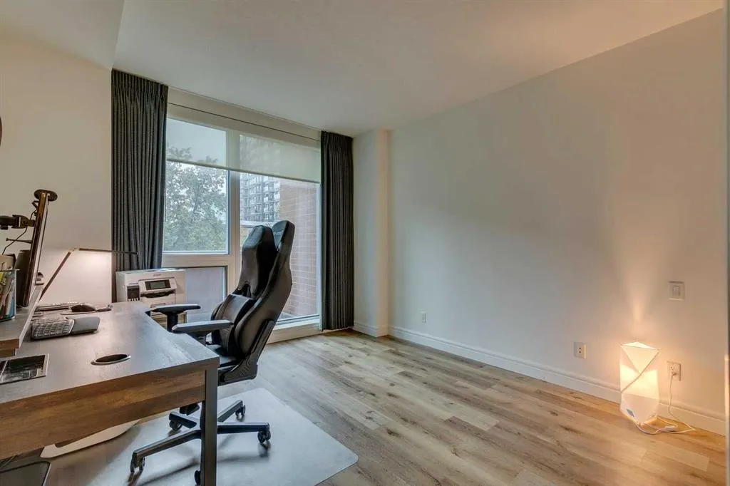 817 15 Avenue SW, #207