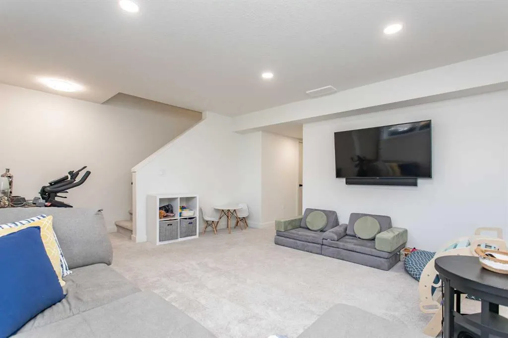 5641 Vista Trail