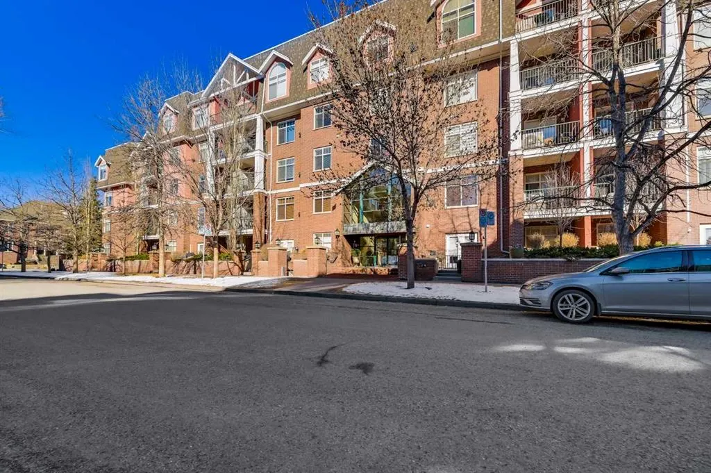 60 24 Avenue SW, #210