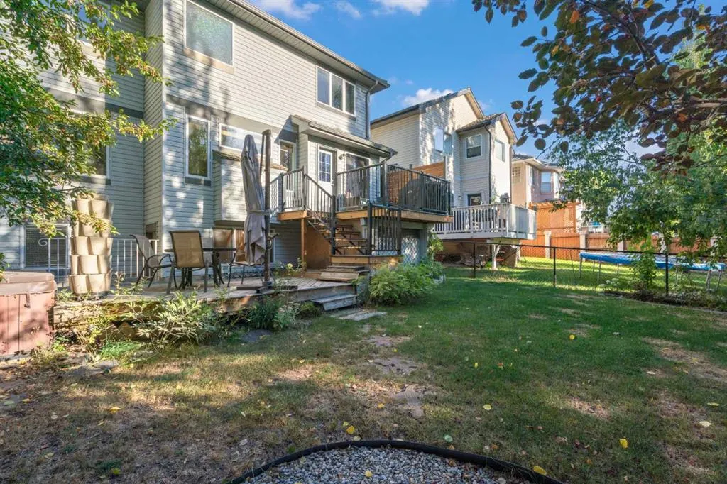 45 Mt Douglas Close SE