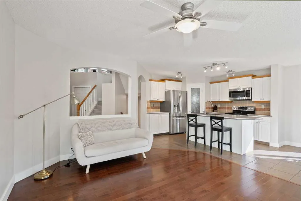 45 Mt Douglas Close SE