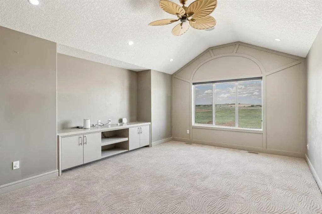 152 Evansborough Way NW