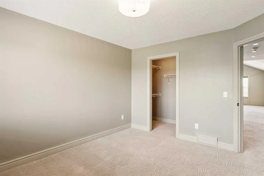 152 Evansborough Way NW