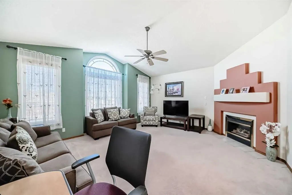 41 Covette Bay NE