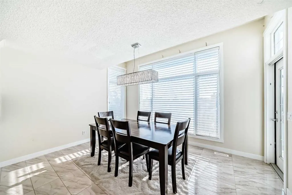41 Covette Bay NE