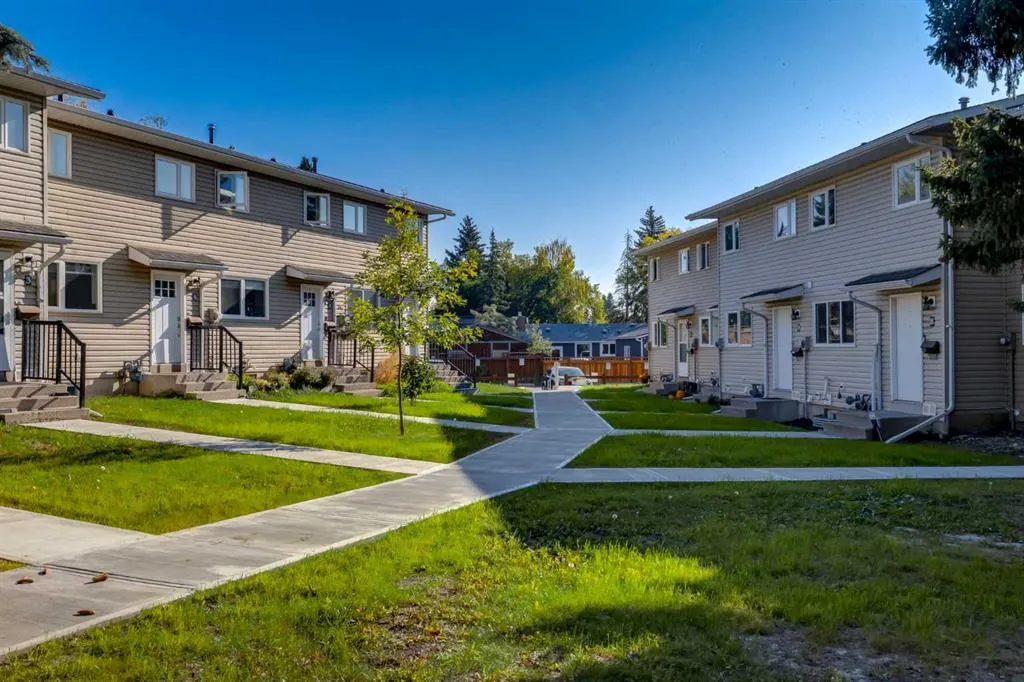 1111 Canterbury Drive SW, #4