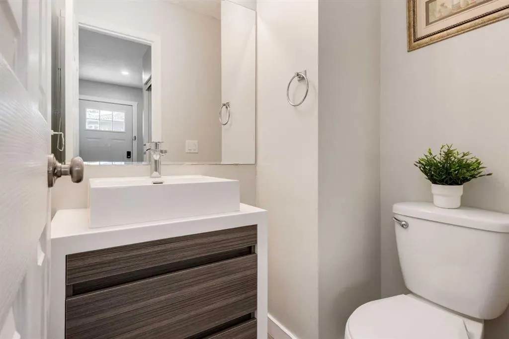 1111 Canterbury Drive SW, #4