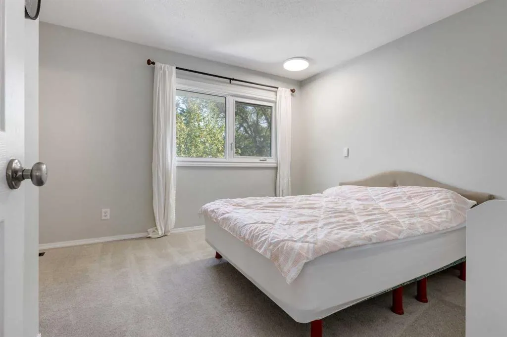 1111 Canterbury Drive SW, #4