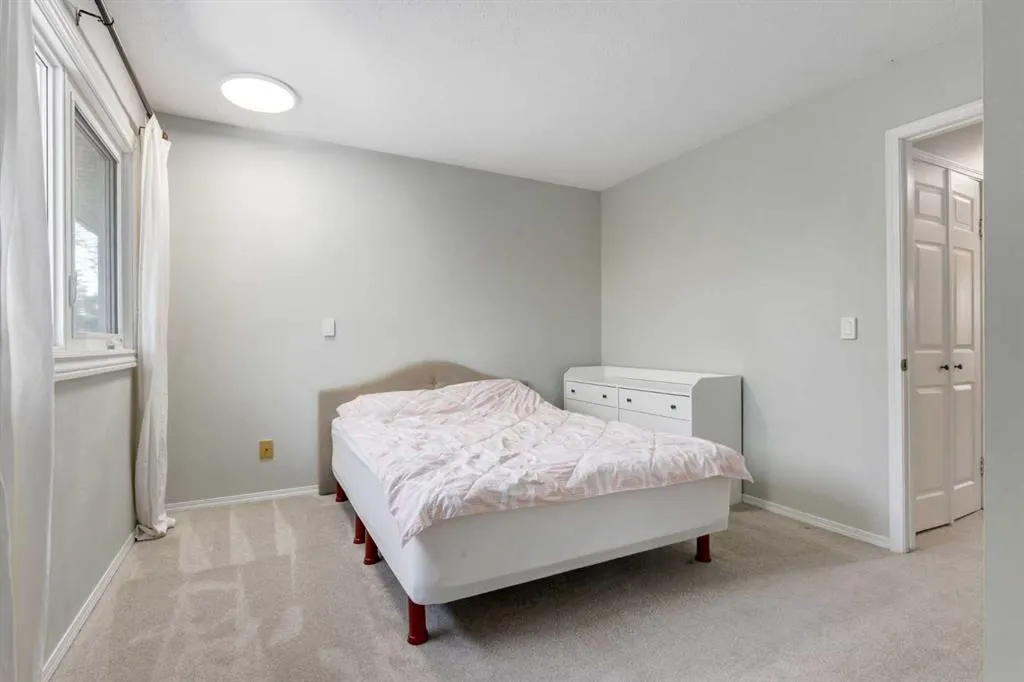 1111 Canterbury Drive SW, #4