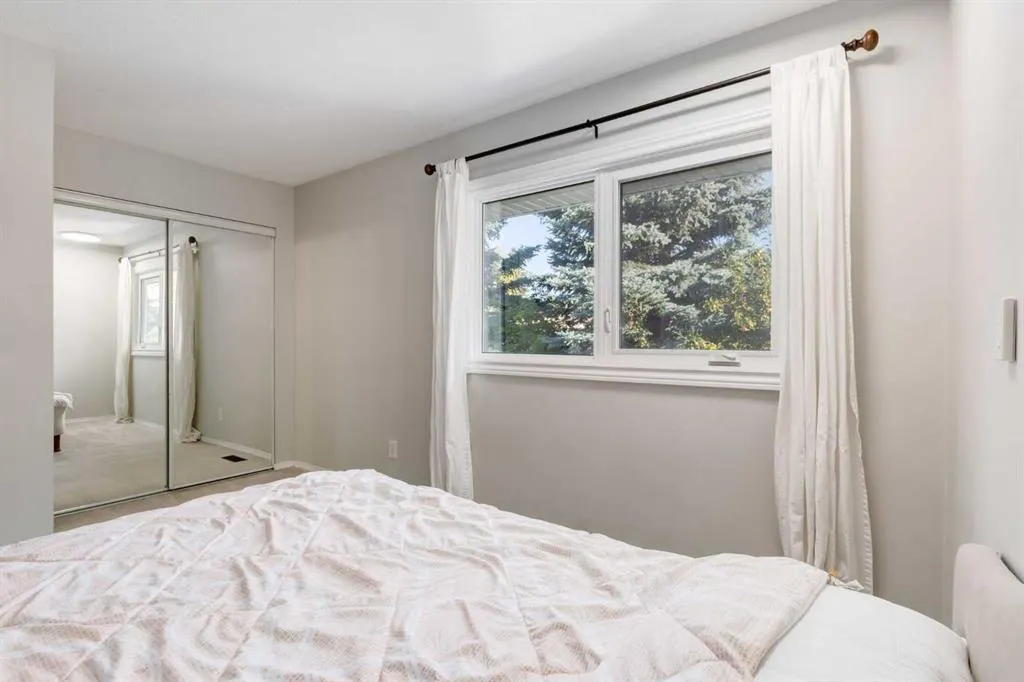 1111 Canterbury Drive SW, #4
