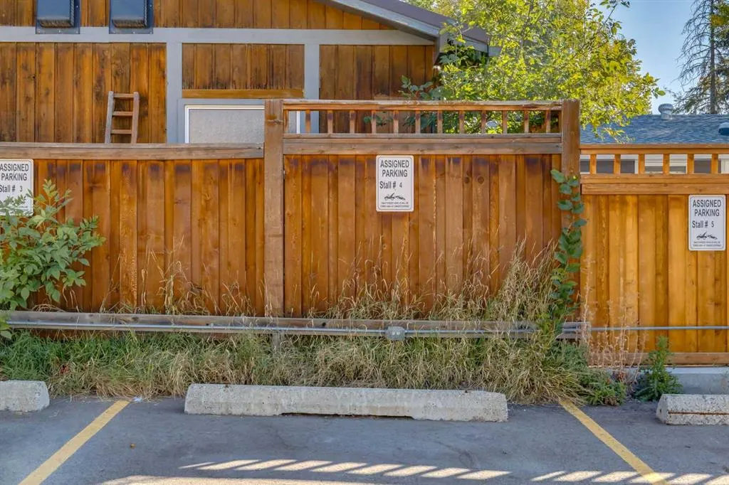 1111 Canterbury Drive SW, #4