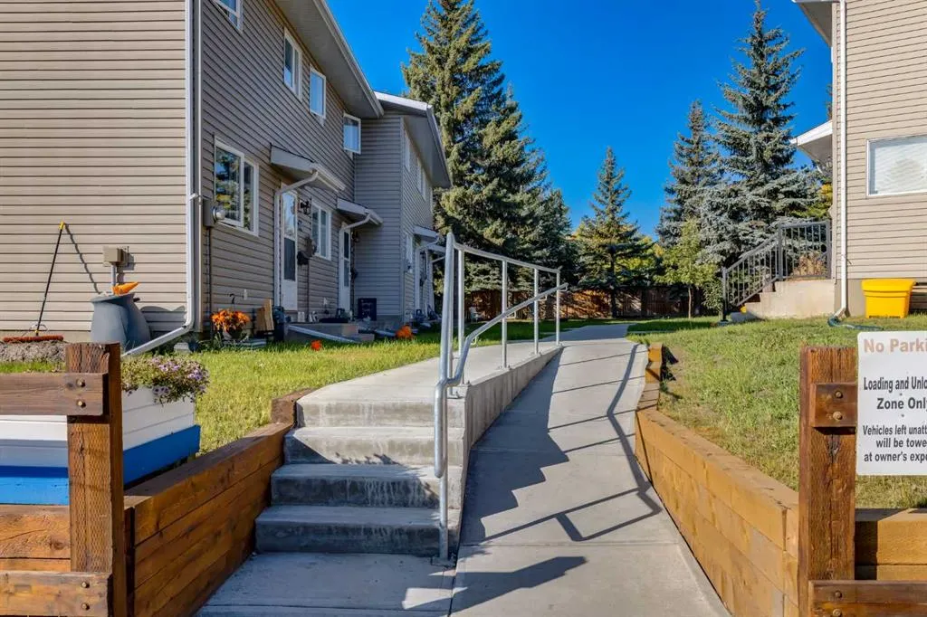 1111 Canterbury Drive SW, #4
