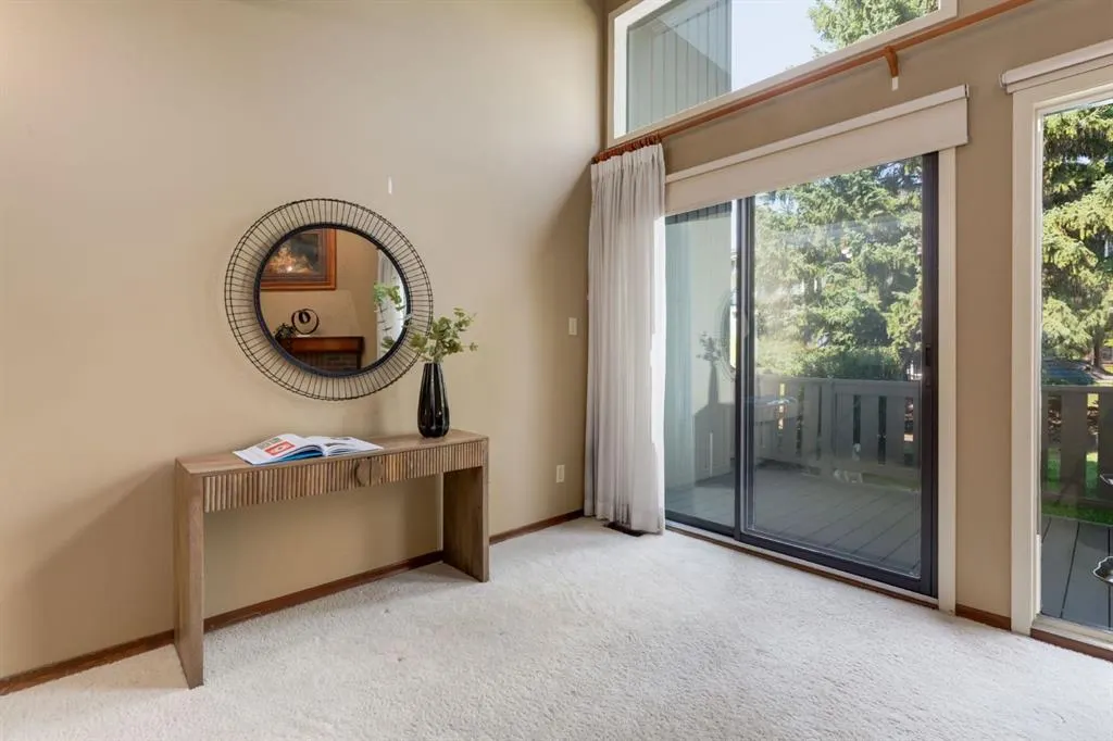 20 Point Mckay Court NW