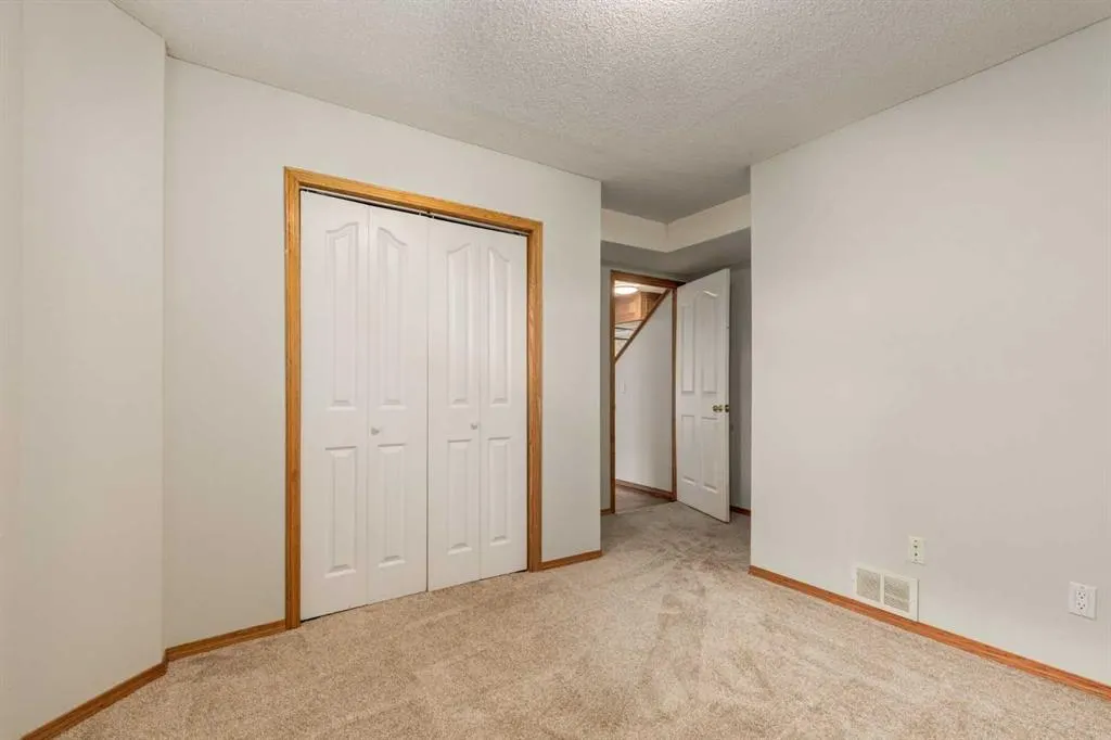 44 Citadel Manor NW