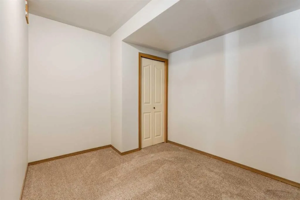 44 Citadel Manor NW