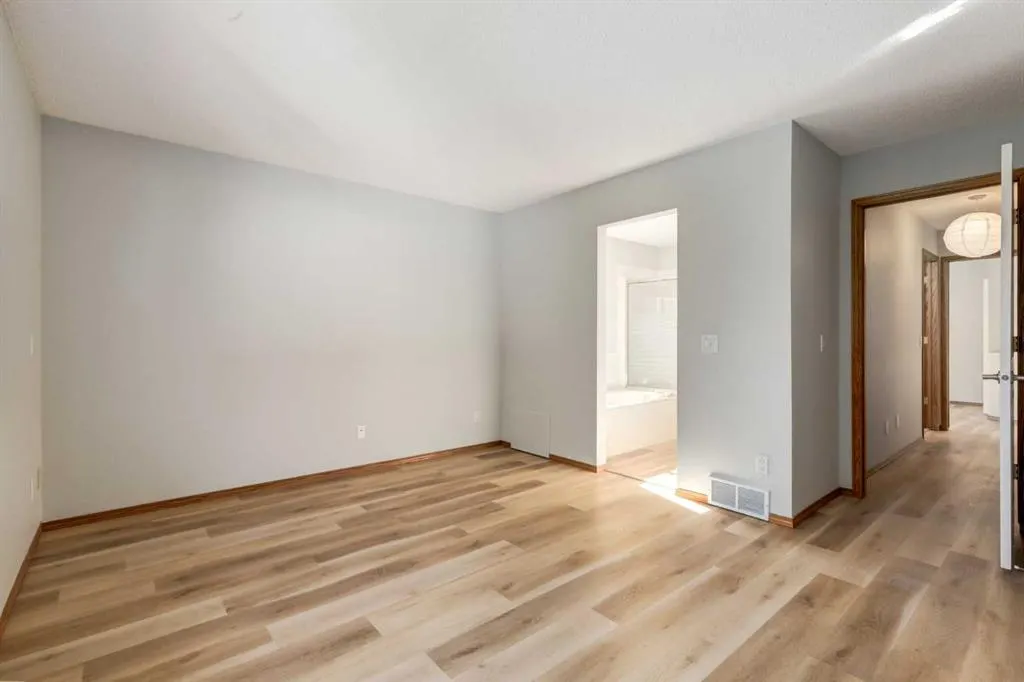44 Citadel Manor NW