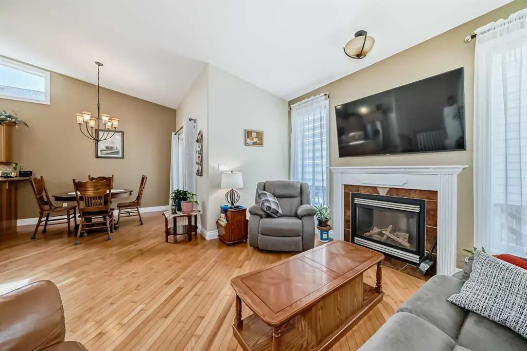 71 Adams Close