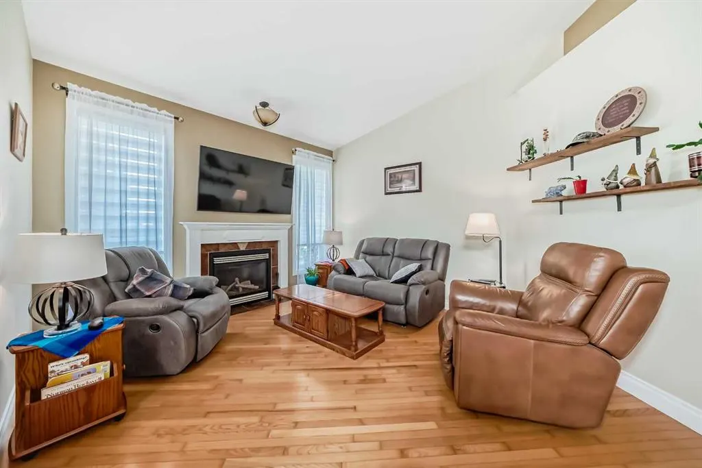 71 Adams Close
