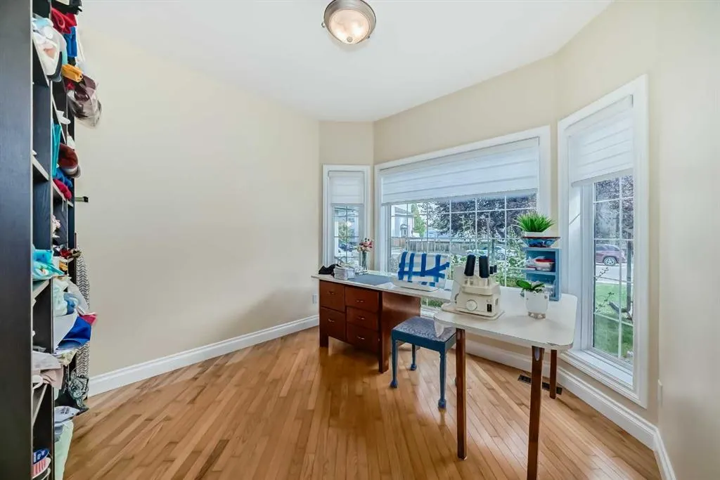71 Adams Close