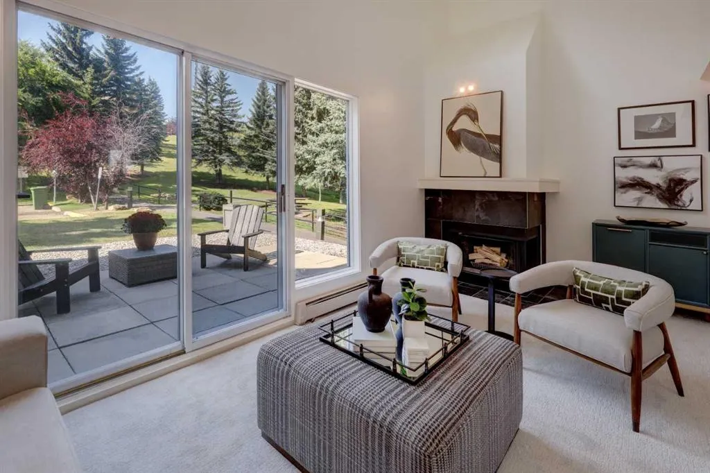 226 Village Terrace SW, #8