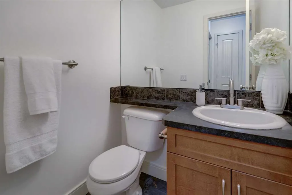 226 Village Terrace SW, #8