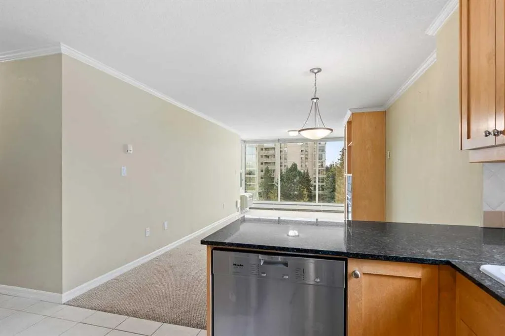 4555 Varsity Lane NW, #406