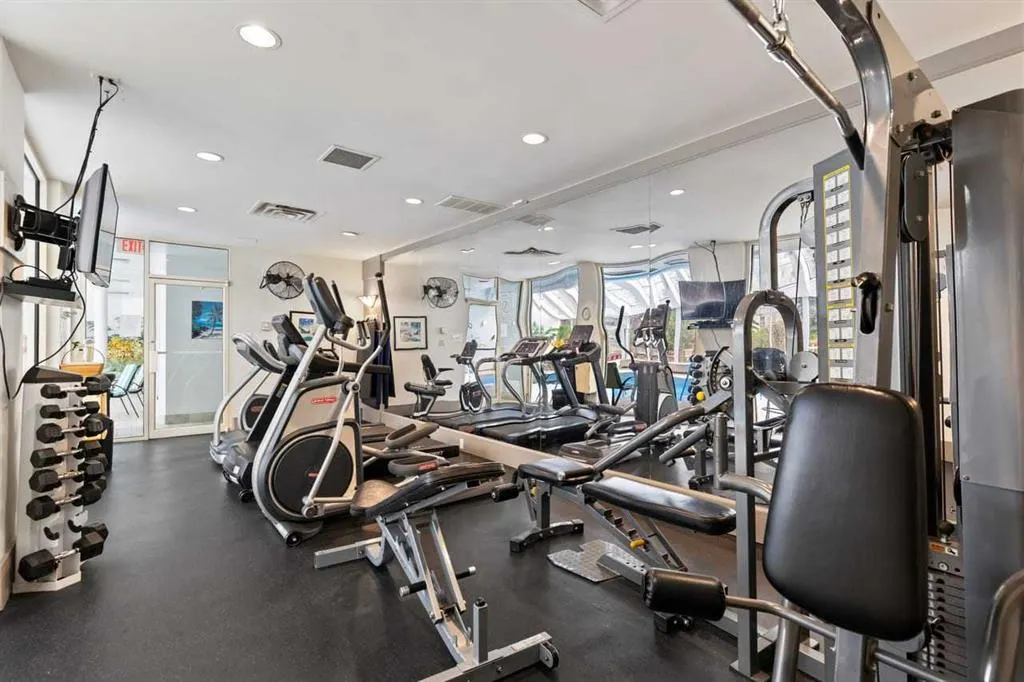 4555 Varsity Lane NW, #406