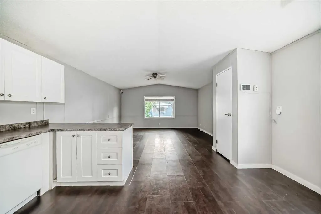 6724 17 Avenue SE, #167